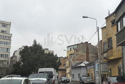 Spațiu comercial, de 106 mp, în P-ța Unirii - 7