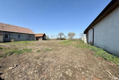 Teren de 1476 mp, în Cerna - 3