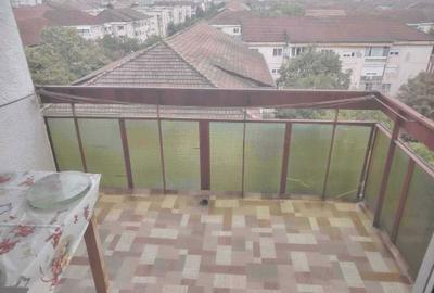 Apartament cu 4 camere semidecomandat în Rogerius - 1