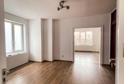 Casă cu 4 camere cu Teren 390 Mp în Trei Stejari - 5