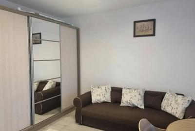 Apartament cu 2 camere semidecomandat în Central - 1