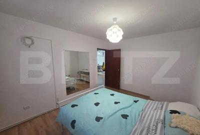 Apartament cu 3 camere semidecomandat în Micro 5