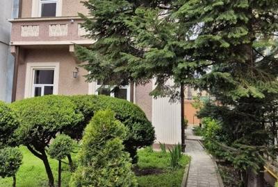 Vânzare casă cu teren 411 mp –  Sector 3, București - 1