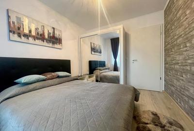 Apartament cu 2 camere decomandat, mobilat în Tractorul - 3