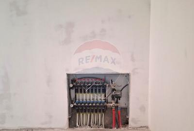 Casa / Vila la gri aproape gata sa devina acasa ! - 7