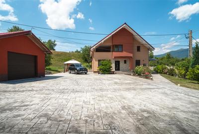 Casă cu 4 camere cu Teren 1500 Mp în Vulcan - 8