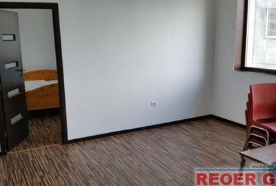 Republicii 3 cam 1A, etaj 6/10 renovat 400 euro/luna - 1
