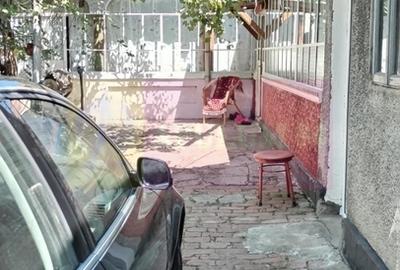 Branesti / IF - casa batraneasca din caramida cu teren de vanzare - 19