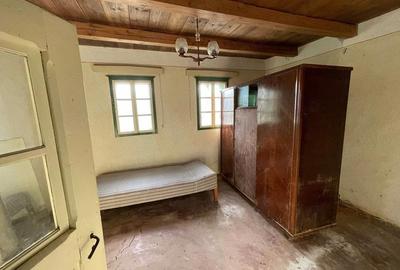 Casă cu Teren 1897 Mp în Troița - 7