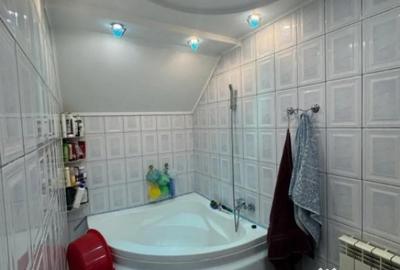 Casă cu 4 camere cu Teren 500 Mp în Rădăuți - 3