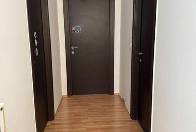 Apartament cu 3 camere decomandat în Obor
