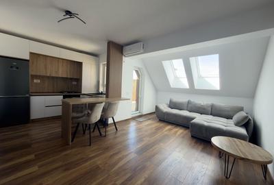 Apartament cu 3 camere decomandat în Tractorul - 3