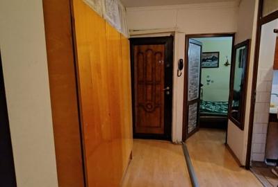 Nicolina 1- Apartament 3 camere decomandat, etajul 3/4 - 6