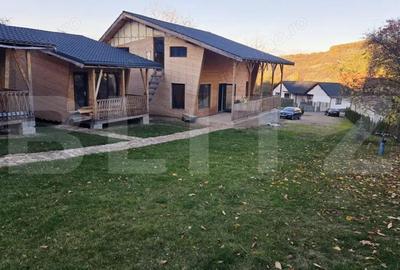 Complex turistic de 5 cabane,3100 mp teren,Transalpina Super pret!! - 5