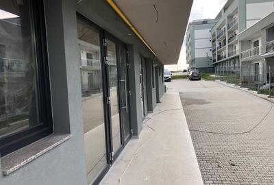 Spațiu comercial, de 50 mp, în Central - 7