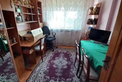 Apartament cu 4 camere decomandat în Unirii - 8