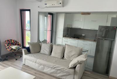 Garsoniera situata pe Splaiul Independentei (Regie) langa Lacul Morii - 2