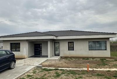 Casă cu 4 camere cu Teren 550 Mp în Fântânele - 13