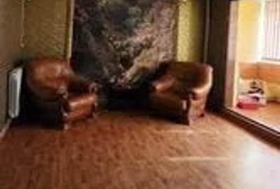 Apartament cu 3 camere decomandat, mobilat în Drumul Taberei - 1