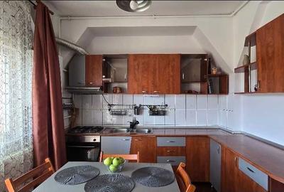 Apartament cu 2 camere decomandat în Valea Aurie - 1