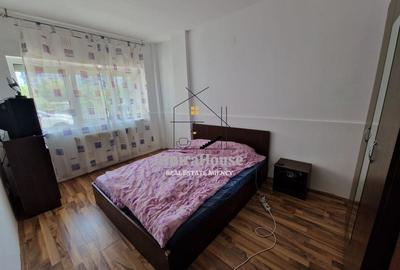 Apartament 3 camere de inchiriat, str Calea Turzii - 12