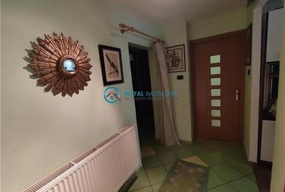 Apartament cu 3 camere decomandat în Mărășești - 4