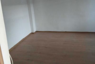 Casă cu 4 camere cu Teren 300 Mp în Dosu Bricii - 8
