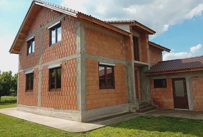 Proprietar vand casa noua in loc. Sofronea P+ M - 1