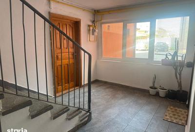 Apartament cu 2 camere semidecomandat în Micro 9 - 15