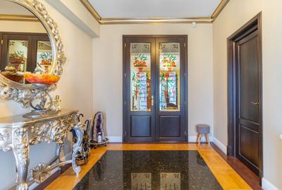 Casă individuală cu 11 camere cu Canalizare în Pantelimon - 4