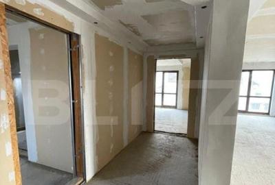 Apartament cu destinatii multiple, semifinisat, 227 mp, zona - 15