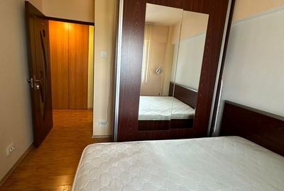 Apartament cu 3 camere în Central - 3