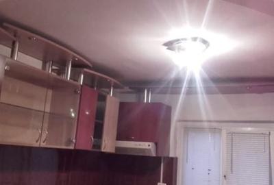 Apartament cu 2 camere semidecomandat în Torontalului