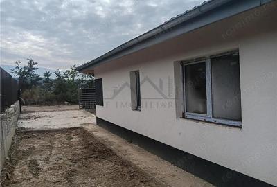 Barnova CASA PARTER su 101mp 4cam 2 bai 450mp teren toate utilitatile la gata - 3