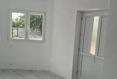 Casă cu Teren 1800 Mp în Brădești - 8