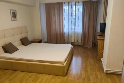 Apartament cu 2 camere decomandat, mobilat în Tineretului