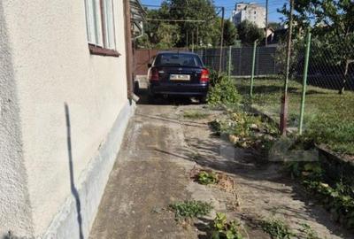 Casa cu 3 camere, zona 7 Noiembrie - 13