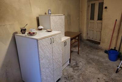 Casă cu 3 camere cu Teren 360 Mp în Central - 1