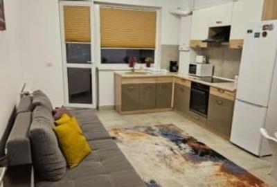 Apartament cu 2 camere decomandat în Tractorul - 2