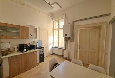 Spatiu pentru birouri, 230 mp utili, situat in zona Ultracentrala! Spatiu pentru birouri, 230 mp utili, situat in zona Ultracentrala! - 9