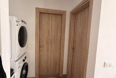 Apartament cu 2 camere decomandat, mobilat în Tractorul - 3