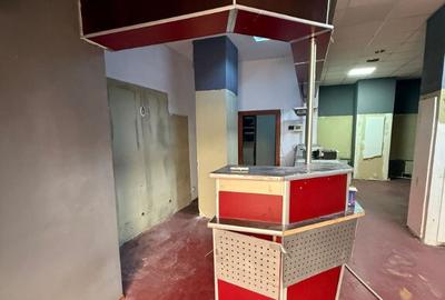 Spa?iu comercial de inchiriat 336 mp + subsol + parcare - 4