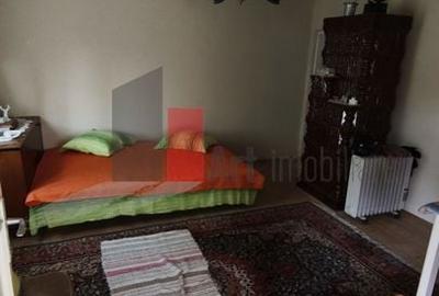 Casa curte cu teren 1600 mp Manolache - 16