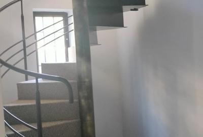 Spațiu, zonă centrală, la PREȚ PROMOȚIONAL - 1