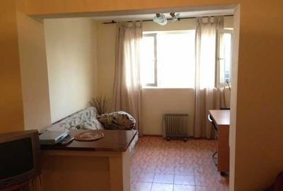 Garsonieră semidecomandată în Sala Palatului - 2