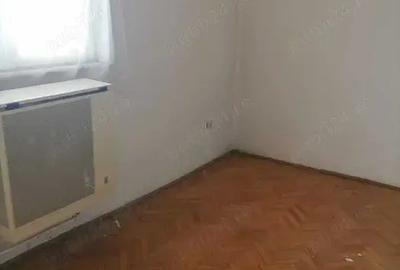 Vand apartament cu 2 camere cu balcon et 4, 48mp, Tarnaveni strada Viitorului nr 13 - 2