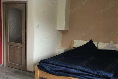 Casă cu 4 camere cu Teren 1200 Mp în Hemeiuș - 2