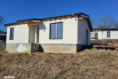 Casă cu 3 camere cu Teren 650 Mp în Central - 10