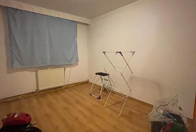 Apartament cu 3 camere decomandat în Tomești - 2