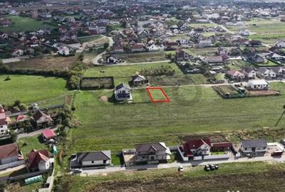 Teren de 485 mp, în Sânmartin